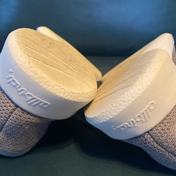 allbirds Sneakers - Picture 8 of 10